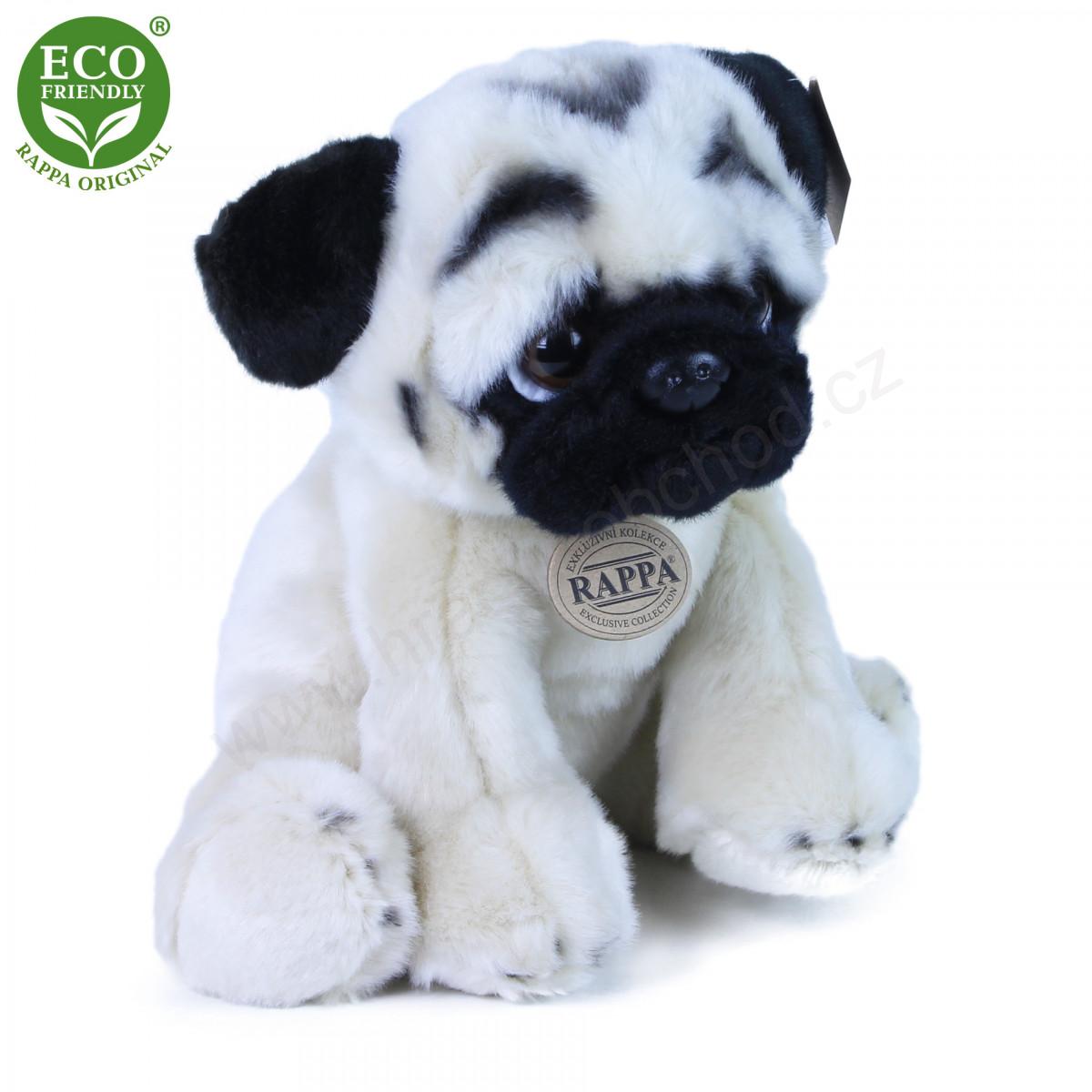 Plyšový pes mops sedící 30 cm ECO-FRIENDLY