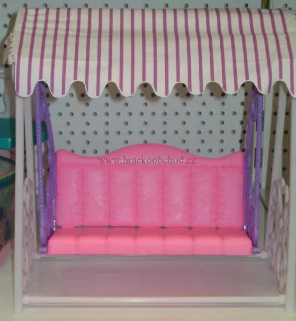 HOUPAČKA - Nábytek pro panenky typu Barbie