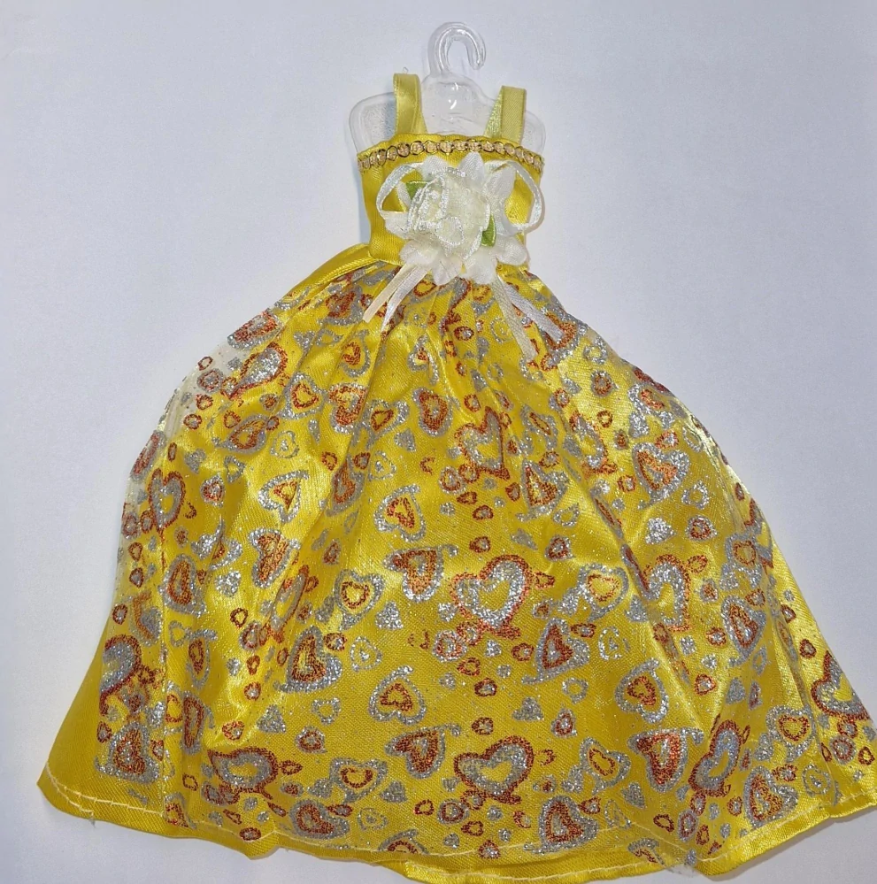 Šaty pro panenku typu Barbie - plesové I.