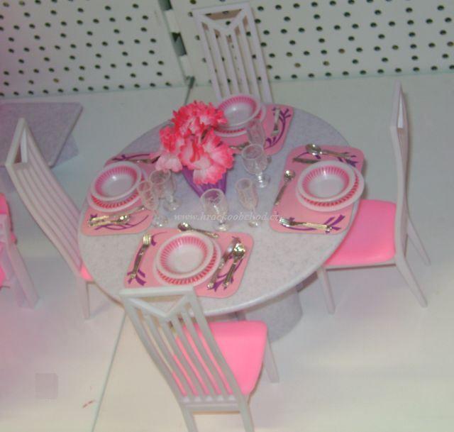 JÍDELNA - STŮL MALÝ II.