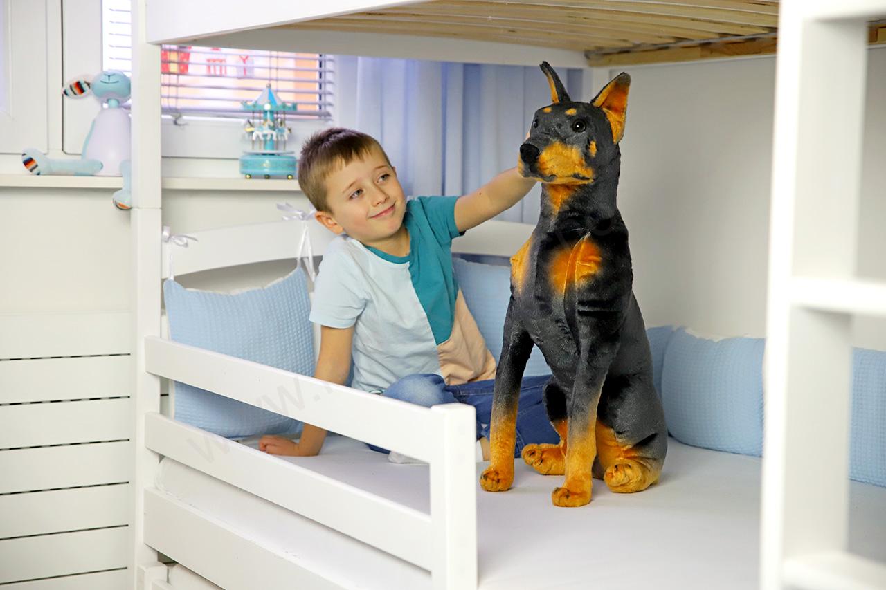 Plyšový sedící pes Dobrman 66 cm