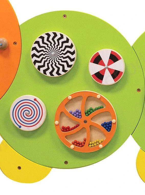 VIGA Dřevěná nástěnná hra - housenka