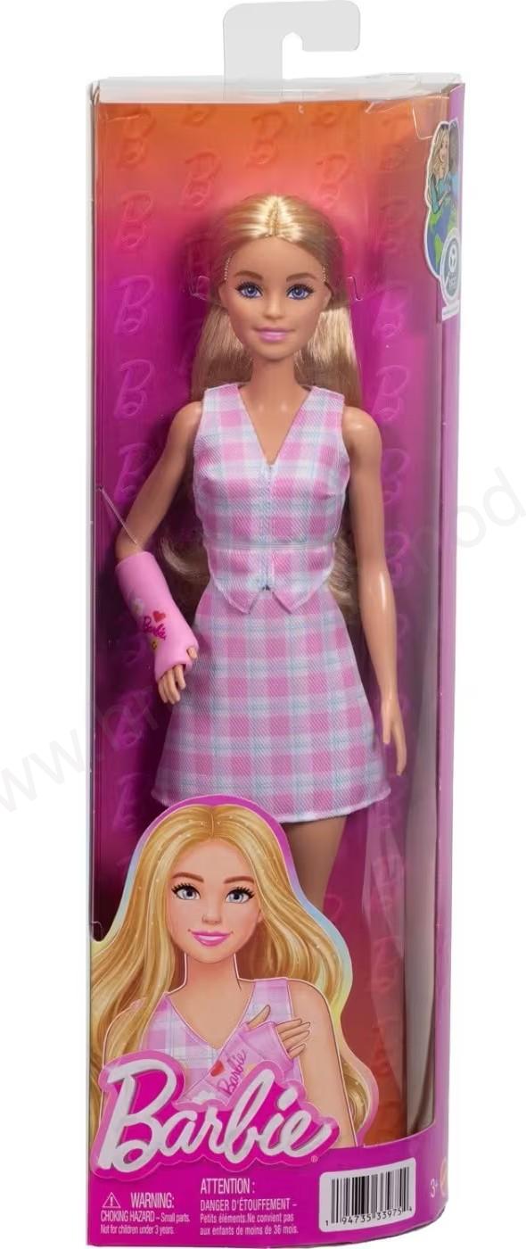 Barbie Modelka v růžovém outfitu se sádrou na ruce JJN56